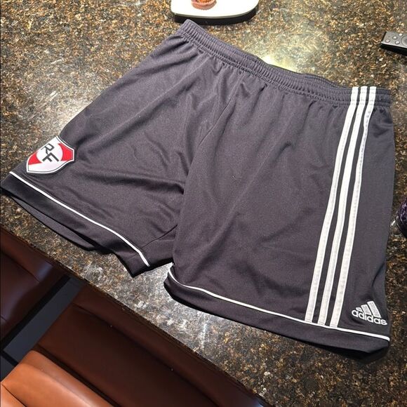 Adidas Black Men's Shorts NEW Soccer Shorts / Size Large Drawstring - Climalite - Picture 1 of 6